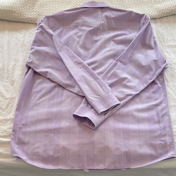 Kenneth Cole Reaction Lavender Dress Shirt; 17.5/ 34-35/ Regular Fit - Picture 2 of 5